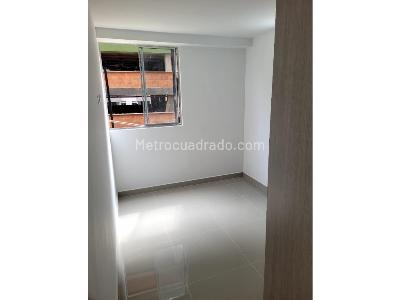 Apartamento de 3 alcobas en venta en Niquia, Bello, 54 m² · foto 4 de 6