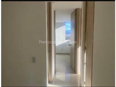 Apartamento de 3 alcobas en venta en Bello Ciudad De Los Puertos, Bello, 92 m² · foto 5 de 14