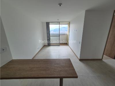 Apartamento de 3 alcobas en venta en Amazonia, Bello, 58 m² · foto 4 de 11