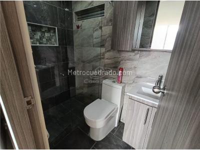 Apartamento de 2 alcobas en venta en Niquia, Bello, 62 m² · foto 17 de 20