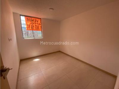 Apartamento de 3 alcobas en venta en Amazonia, Bello, 67 m² · foto 9 de 15
