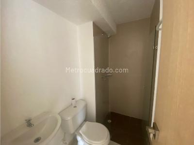 Apartamento de 3 alcobas en venta en Amazonia, Bello, 67 m² · foto 11 de 15
