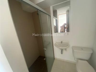 Apartamento de 3 alcobas en venta en Amazonia, Bello, 67 m² · foto 13 de 15