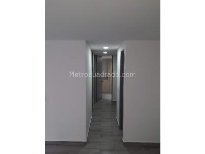 Apartamento de 3 alcobas en venta en Bello Ciudad De Los Puertos, Bello, 52 m² · foto 4 de 17