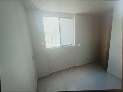 Apartamento de 3 alcobas en venta en Bello Ciudad De Los Puertos, Bello, 55 m² · foto 8 de 15