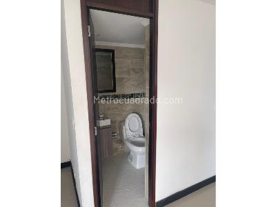 Apartamento de 3 alcobas en venta en Madera, Bello, 57 m² · foto 13 de 14