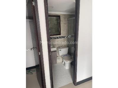 Apartamento de 3 alcobas en venta en Madera, Bello, 57 m² · foto 14 de 14