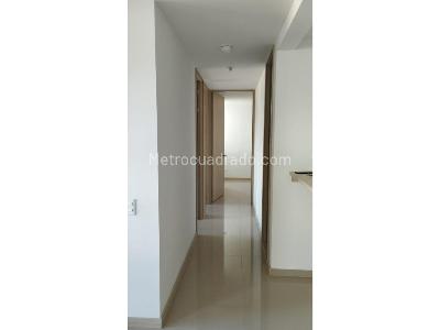 Apartamento de 3 alcobas en venta en Amazonia, Bello, 61 m² · foto 2 de 10
