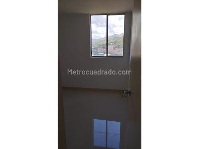 Apartamento de 3 alcobas en venta en Amazonia, Bello, 61 m² · foto 5 de 10