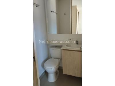 Apartamento de 3 alcobas en venta en Amazonia, Bello, 61 m² · foto 9 de 10