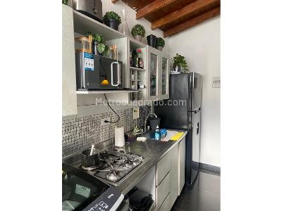 Apartamento en venta en Loma Del Esmeraldal, Envigado · foto 2 de 11