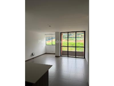 Apartamento en venta en Envigado, Medellín · foto 3 de 10