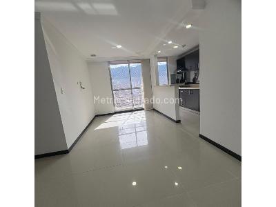 Apartamento de 3 alcobas en venta en Niquia, Bello, 70 m² · foto 3 de 15