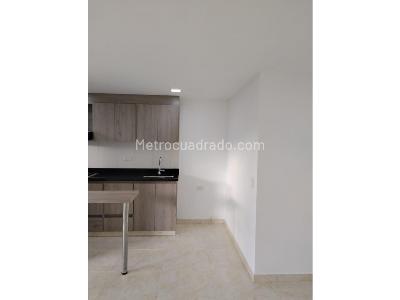 Apartamento de 3 alcobas en venta en San Jose, Sabaneta, 58 m² · foto 2 de 13