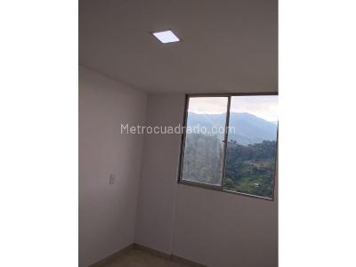 Apartamento de 3 alcobas en venta en San Jose, Sabaneta, 58 m² · foto 7 de 13