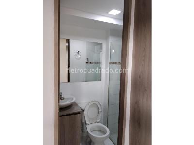 Apartamento de 3 alcobas en venta en San Jose, Sabaneta, 58 m² · foto 11 de 13