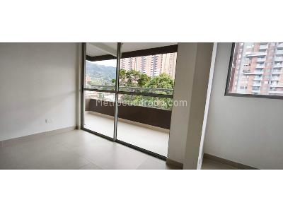 Apartamento de 2 alcobas en venta en Sabaneta Loma De San Jose, Sabaneta, 73 m² · foto 5 de 13