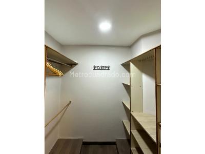 Apartamento de 3 alcobas en arriendo en El Poblado, Medellín, 120 m² · foto 15 de 18