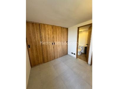 Apartamento de 3 alcobas en venta en Santa Ana, Bello, 54 m² · foto 3 de 7