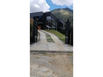 Casa de 5 alcobas en venta en Norte America, Bello, 290 m² · foto 11 de 13