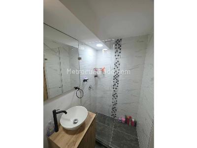 Apartamento de 2 alcobas en venta en Norte America, Bello, 52 m² · foto 8 de 9