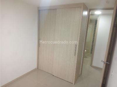 Apartamento de 3 alcobas en venta en Amazonia, Bello, 58 m² · foto 6 de 12