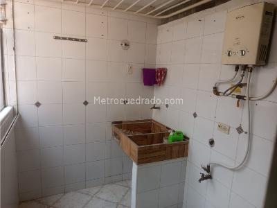 Apartamento de 3 alcobas en venta en La Florida Bello, Bello, 68 m² · foto 11 de 13