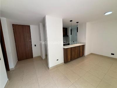 Apartamento de 3 alcobas en venta en Amazonia, Bello, 55 m² · foto 3 de 15