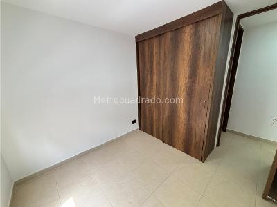 Apartamento de 3 alcobas en venta en Amazonia, Bello, 55 m² · foto 8 de 15