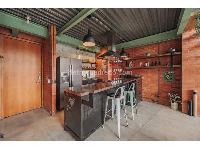 Apartamento de 1 alcoba en venta en El Poblado, Medellín, 120 m² · foto 7 de 19