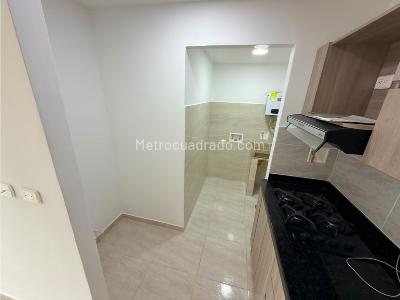 Apartamento de 2 alcobas en venta en Niquia, Bello, 54 m² · foto 3 de 18
