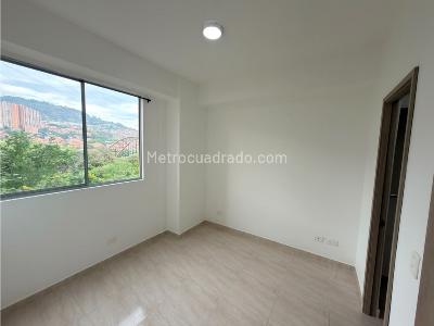 Apartamento de 2 alcobas en venta en Niquia, Bello, 54 m² · foto 7 de 18