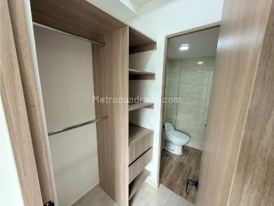 Apartamento de 2 alcobas en venta en Niquia, Bello, 54 m² · foto 12 de 18