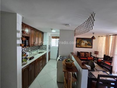 Apartamento de 3 alcobas en venta en Madera, Bello, 57 m² · foto 2 de 19