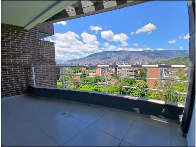 Apartamento en arriendo en Belen, Medellín · foto 4 de 9