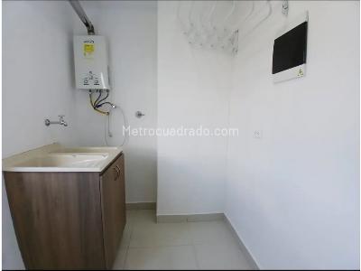 Apartamento en arriendo en Belen, Medellín · foto 8 de 9