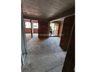 Apartamento de 3 alcobas en venta en Madera, Bello, 54 m² · foto 6 de 13