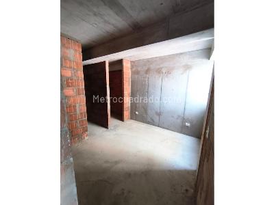 Apartamento de 3 alcobas en venta en Madera, Bello, 54 m² · foto 10 de 13