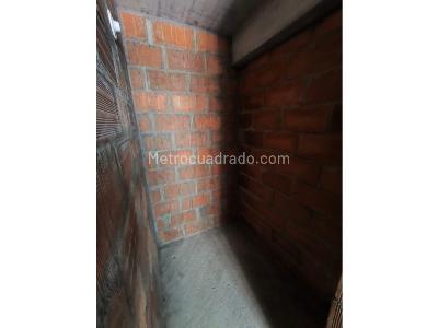 Apartamento de 3 alcobas en venta en Madera, Bello, 54 m² · foto 12 de 13