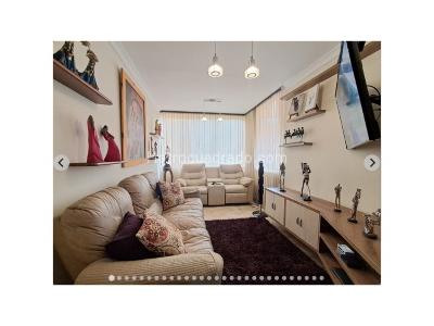 Casa de 4 alcobas en venta en Loma De Los Bernal, Medellín, 210 m² · foto 4 de 20