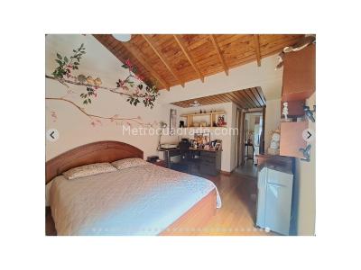 Casa de 4 alcobas en venta en Loma De Los Bernal, Medellín, 210 m² · foto 9 de 20