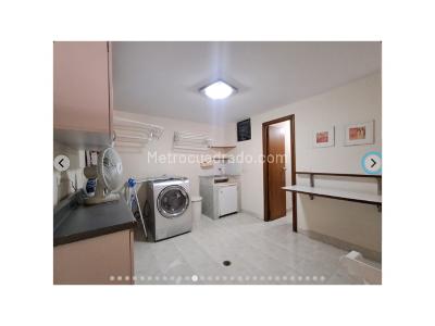 Casa de 4 alcobas en venta en Loma De Los Bernal, Medellín, 210 m² · foto 19 de 20