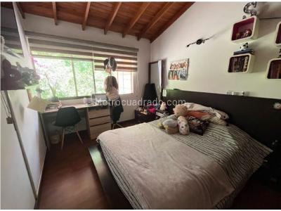 Casa de 3 alcobas en venta en La Abadia, Envigado, 146 m² · foto 6 de 14