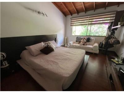 Casa de 3 alcobas en venta en La Abadia, Envigado, 146 m² · foto 7 de 14