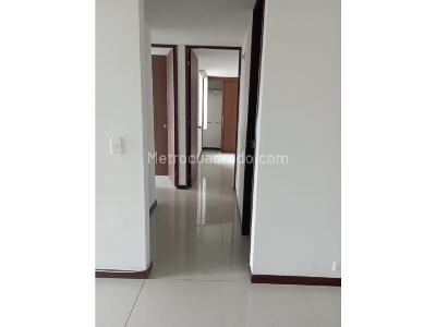 Apartamento de 3 alcobas en venta en Madera, Bello, 72 m² · foto 3 de 14