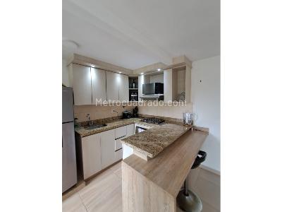 Apartamento de 2 alcobas en venta en Amazonia, Bello, 56 m² · foto 2 de 16