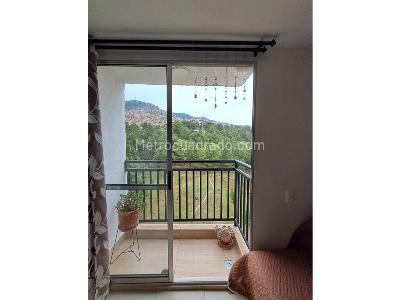 Apartamento de 2 alcobas en venta en Amazonia, Bello, 56 m² · foto 7 de 16