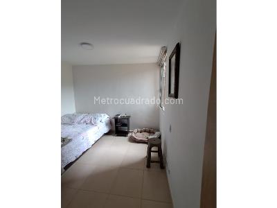 Apartamento de 2 alcobas en venta en Amazonia, Bello, 56 m² · foto 12 de 16