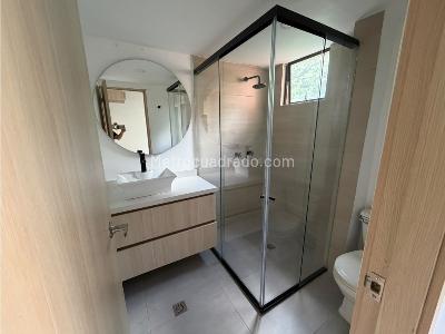 Apartamento en venta en Loma De Las Brujas, Envigado · foto 13 de 14