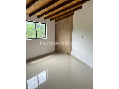 Apartamento en venta en La America, Medellín · foto 12 de 20